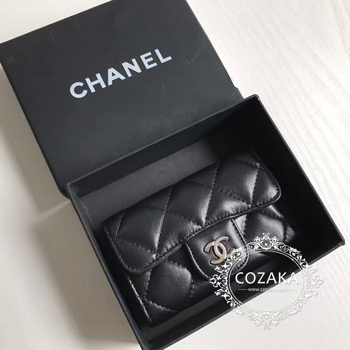 Chanel ラムスキン キーケース