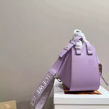 Loewe おしゃれ ハンドバッグ