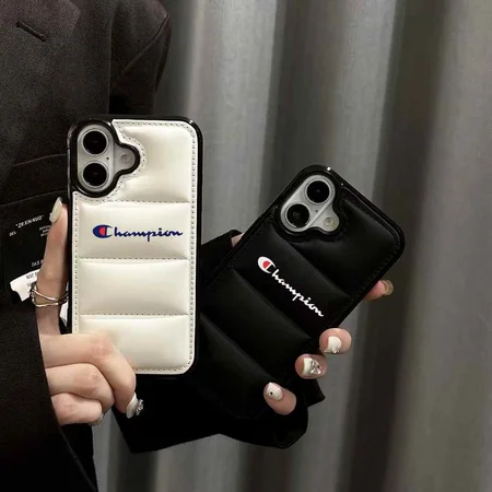 アイフォーン 16プラス champion 風 カバー 梅