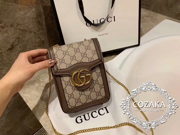 gucci スマホポーチ オシャレ