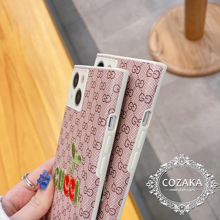 iPhone 12 Pro gucci 保護ケース ロゴ付き