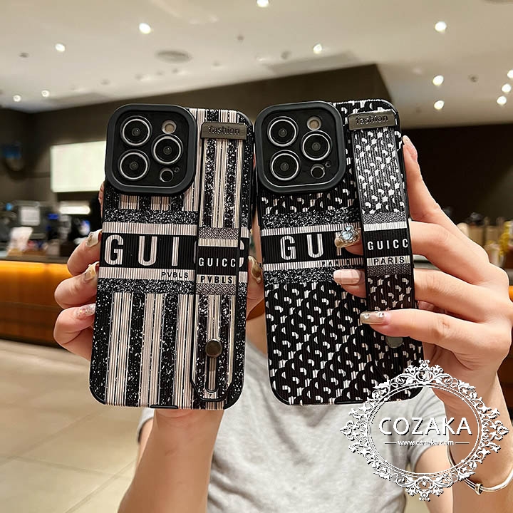 Gucci iphone15pro ケース 手首バンド