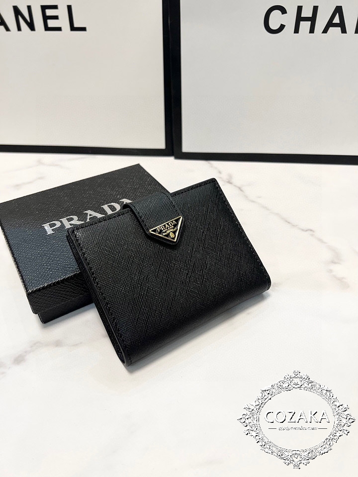 Prada ミニ財布 牛革製