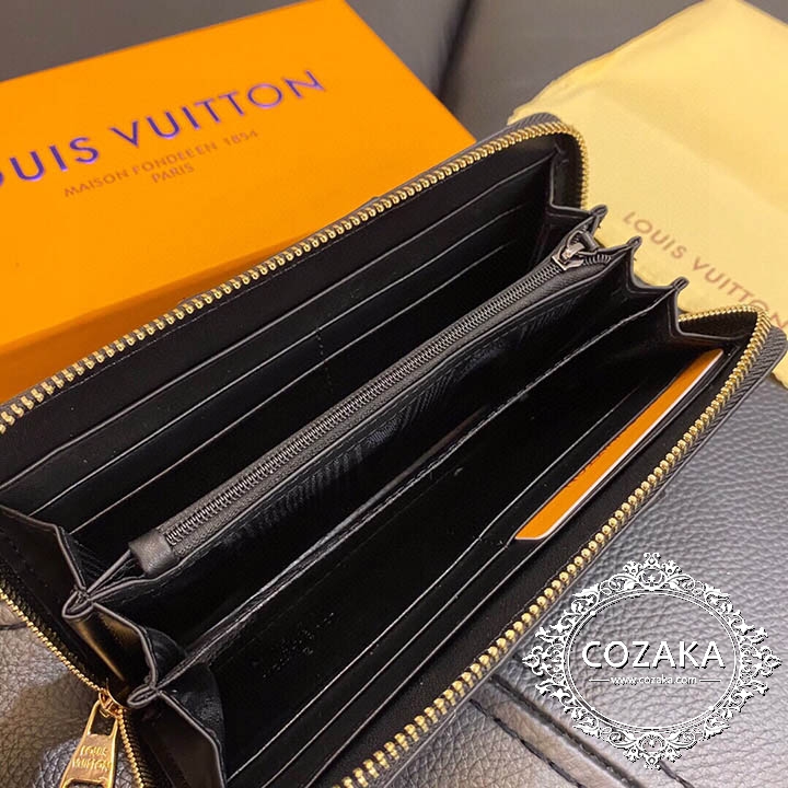 vuitton ラウンドファスナー 長財布