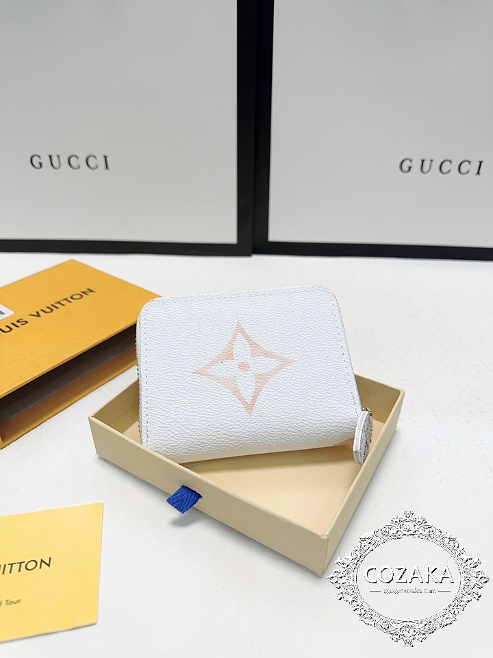 LOUIS VUITTON ミニ財布